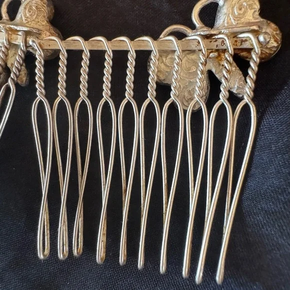 Vintage Butterfly/ Hair Comb Silvertone Bridal Wedding Hair Accessories - Picture 7 of 8